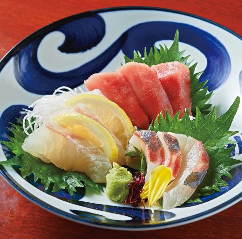 鲜鱼生鱼片三道菜拼盘