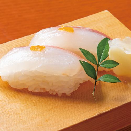 Mandarin orange sea bream sushi [consistent]