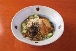 じゅん菜と焼き茄子の冷やしそうめん