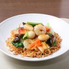 Seafood mixed fried noodles