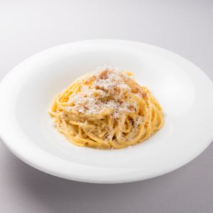 自家製パンチェッタのカルボナーラ