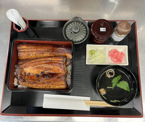 【外卖订单】高级鳗鱼饭 - 松树 - 2900日元（此款鳗鱼饭使用整条鳗鱼。）