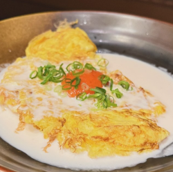 香辣鱈魚籽奶油煎蛋捲