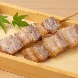 【串】黒豚バラ串 一本/ピーマン肉詰め串 一本　各