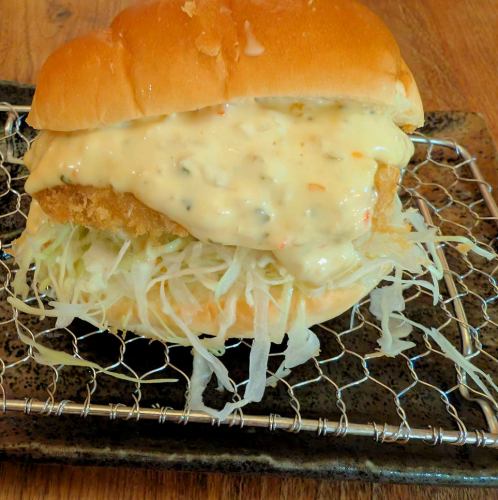 あじて特製フィッシュバーガー