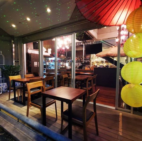 [Terrace seating is also available.] The Japanese modern space with a touch of greenery has a different atmosphere depending on the time of day, which is one of its charms! Private reservations are also possible, so please feel free to contact us.