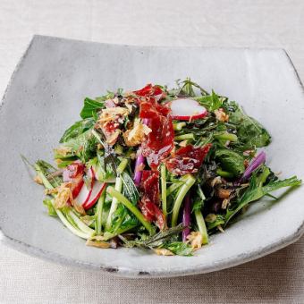 Jinhua ham and field green salad