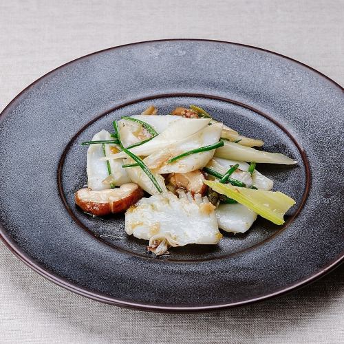 Stir-fried Squid and Celery with Yuzu Pepper