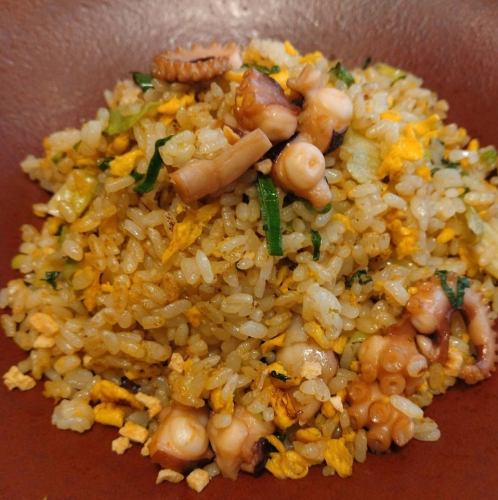 蛸の炒飯　大蒜風味