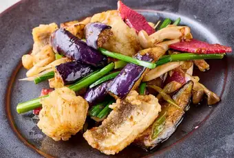 Stir-fried conger eel and autumn eggplant with XO sauce
