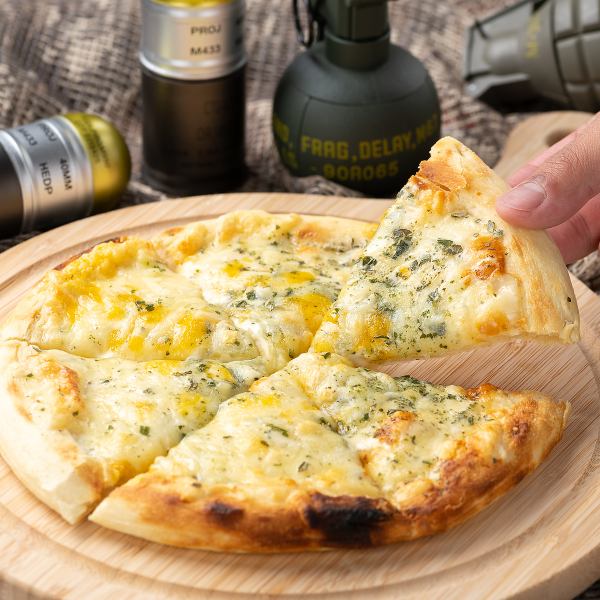 【런치 타임의 추천 메뉴】5종의 치즈 피자 나폴리풍