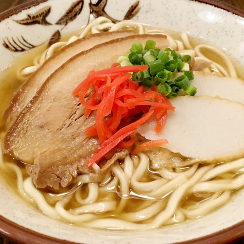 〈売れてます〉沖縄そば