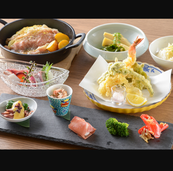 Kaiseki style with carefully selected ingredients that arrived that day! ``The owner's whimsical course!''