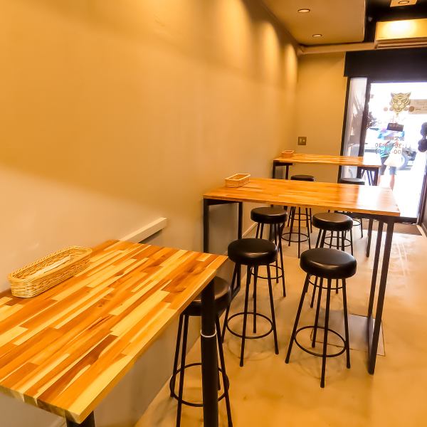 貸切は最大15名様まで可能なアットホームな雰囲気の飲食店です♪貸切の際は、飲み放題付きのオリジナルパーティーコースをご用意することも可能です。さまざまなニーズにお応えし、特別な時間を演出いたします。お電話にてお気軽にお問い合わせください！素敵なひとときになるよう、心を込めておもてなしいたします◎