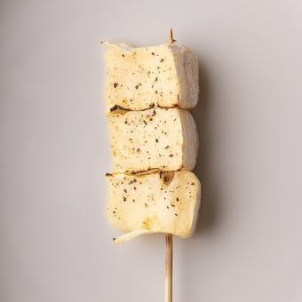 Camembert skewer (1 skewer)