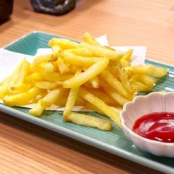 ポテトフライ（塩・カレー）