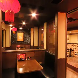 [For 2-4 people] Box seats