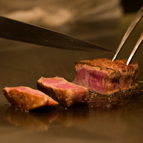 吟味を重ね買い付ける、九州産のさまざまな銘柄牛が登場『黒毛和牛のステーキ』