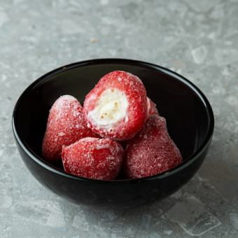 丸ごと苺アイス