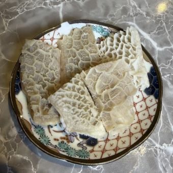 White honeycomb tripe