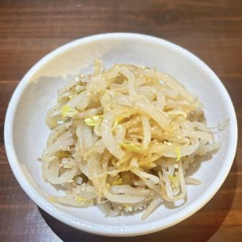 Bean sprouts namul
