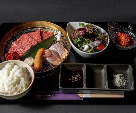 午餐限定10餐【每日烤肉套餐】2,200日元(含税)请享用黑毛和牛牛小排和里脊肉!