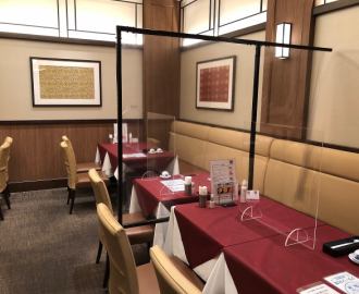 From lunch for one person to dinner with the family.As a measure against infection, all seats are widely spaced.In addition, we also prepare alcohol disinfectant and acrylic board partitions for each table.