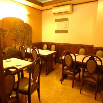 Private table room on the 1st floor! Enjoy authentic Chinese cuisine in spacious seats!