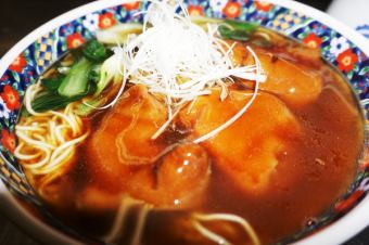 豚足ラーメン