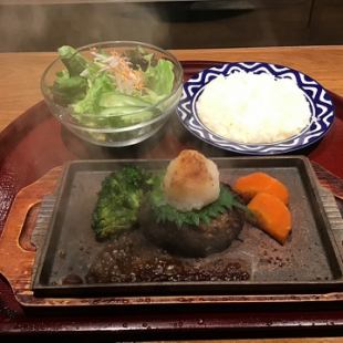 松阪牛入りハンバーグランチ