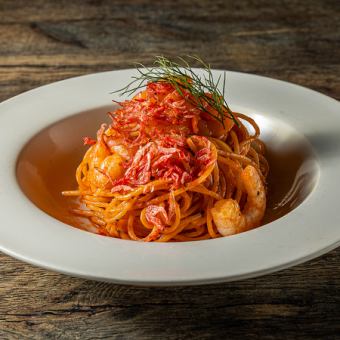 エビのトマトクリームパスタ