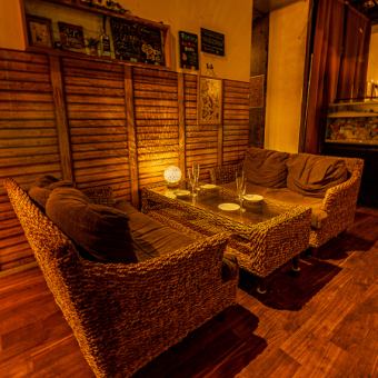 유럽 테이스트인 인테리어에 싸인 차분한 분위기는, 여자회·합콘 등 여러가지 씬으로 대인기♪
