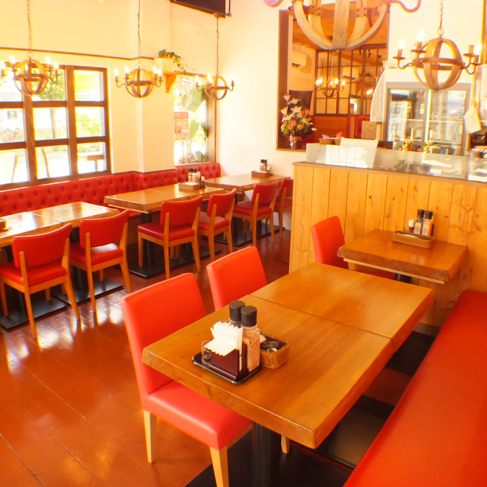 異国情緒あふれるアメリカンな店内で絶品ステーキをどうぞ♪