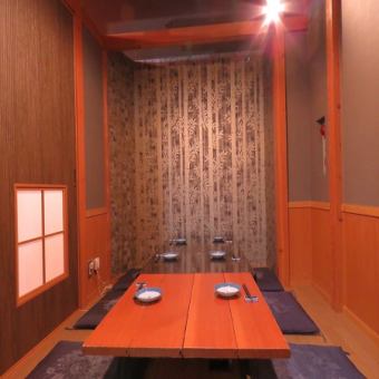 On the 2nd floor, there is a completely private room that can accommodate up to 8 people.Enjoy meals with your family, company banquets, dinner parties with friends, etc. on days you want to enjoy without worrying about your surroundings.It can accommodate up to 40 people.