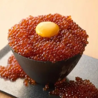 こぼれいくら丼