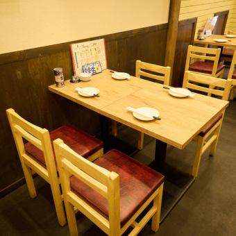 【1F】テーブル席