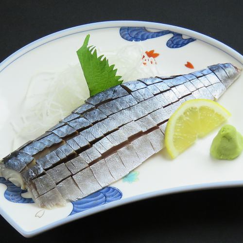 Marinated mackerel (half) / Live marinated flounder sashimi