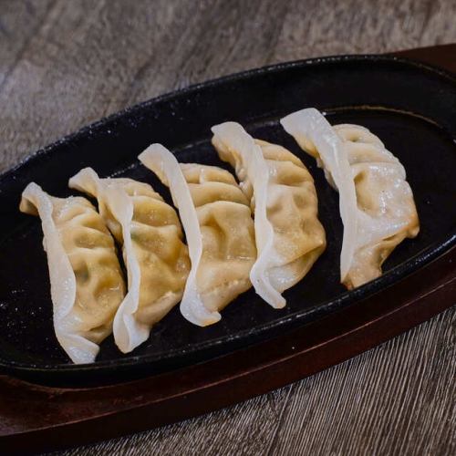 熱々餃子