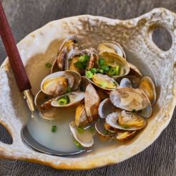 Sake Steamed Clam