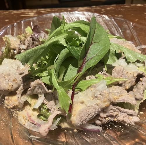 Colorful vegetables and beef shabu-shabu salad with French sesame dressing