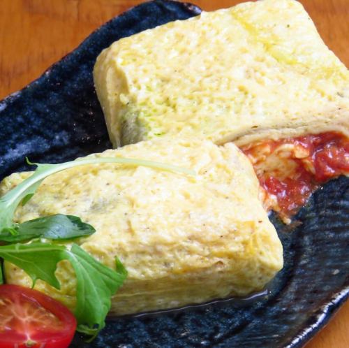 Tomato and basil cheese roll