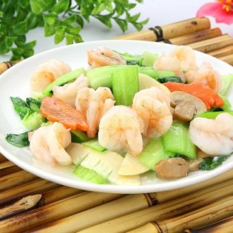 Three kinds of seafood stir-fry / seasonal vegetables and two kinds of seafood