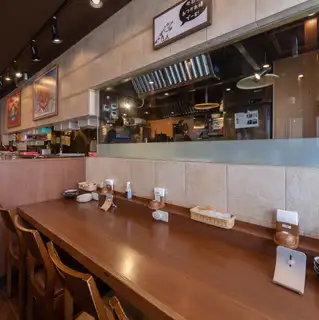 There is a counter seat ♪ Please come with your good friends and friends.