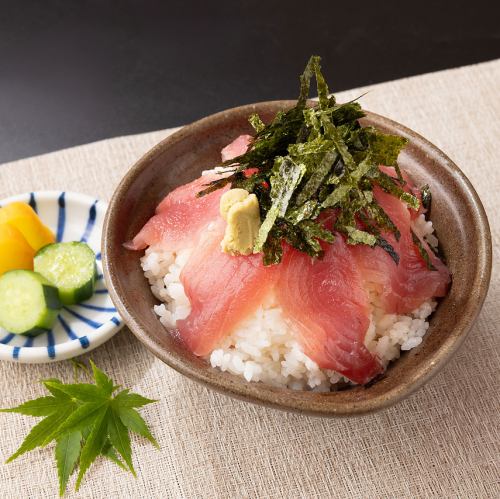 まぐろ丼