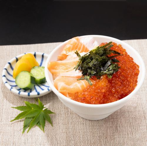 サーモンいくら丼