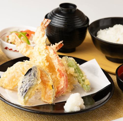 足赤海老天ぷら定食