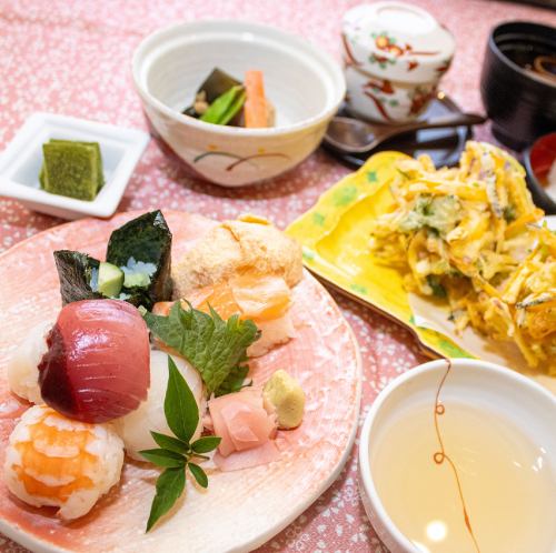 華遊膳