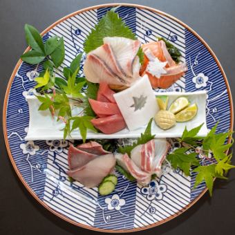 お刺身盛合せ(2～3人前)