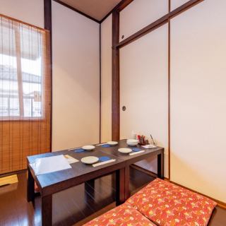 【座敷】最大6名様でご利用頂けるお座敷席がございます。