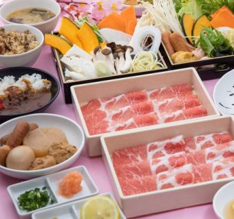 【女子会おススメ】牛肉×豚肉食べ飲み放題120分コース）5,016円（税込）⇒3,780円（税込）